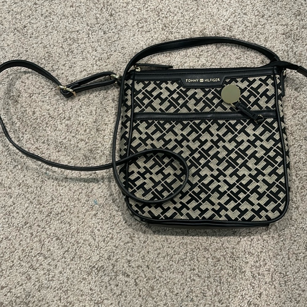 Brand new Tommy Hilfiger purse